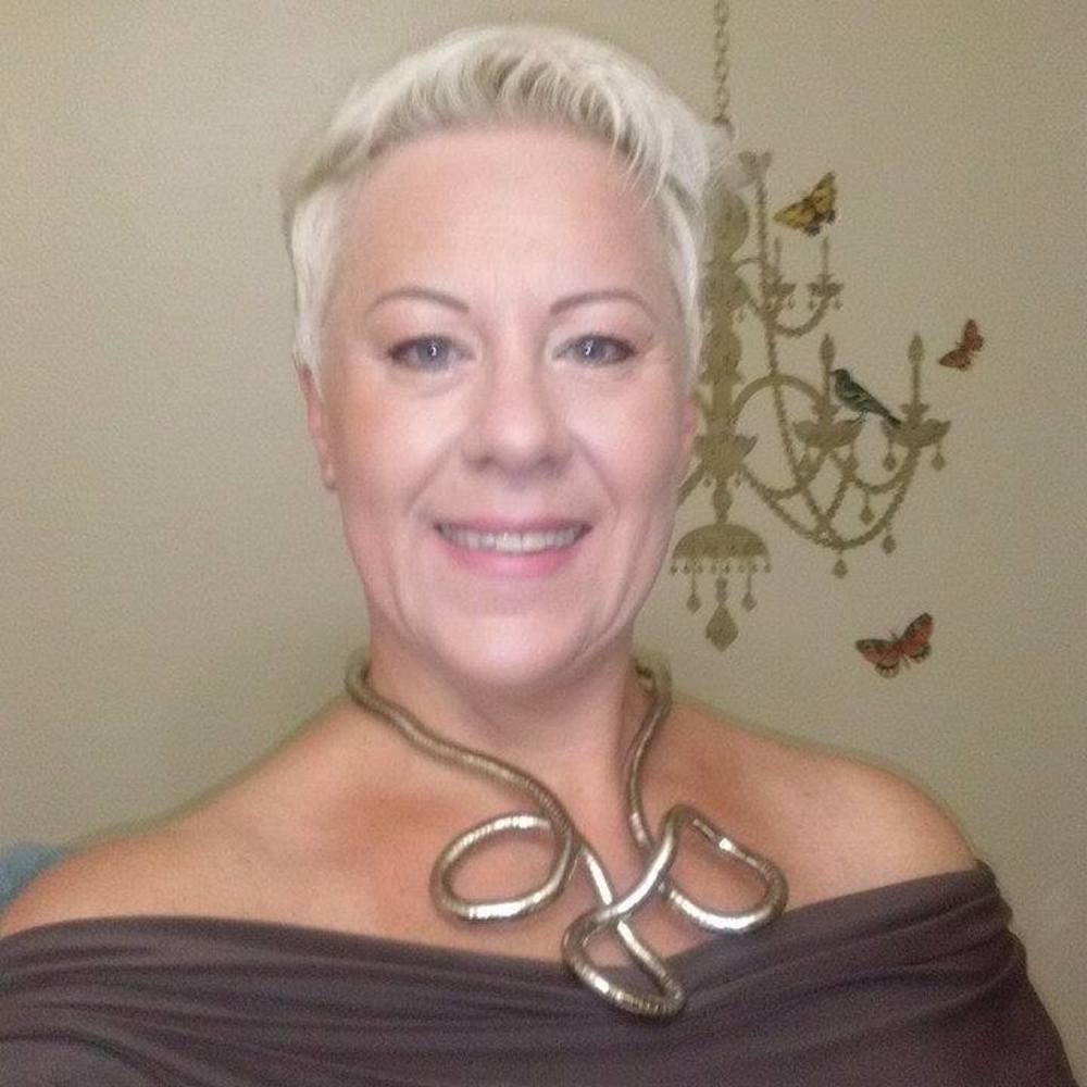 Meet your Posher, Linda